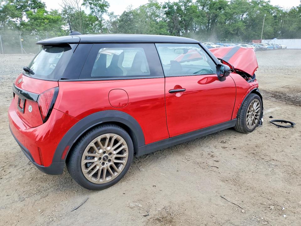 Продажа на аукционе авто 2025 Mini Cooper, vin: WMW13GD00S2W42463, номер лота: 61352756