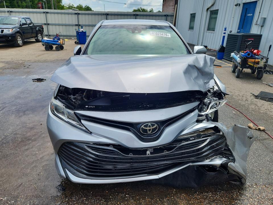Продаж на аукціоні авто 2018 Toyota Camry, vin: 4T1B11HK7JU145544, номер лоту: 61023476