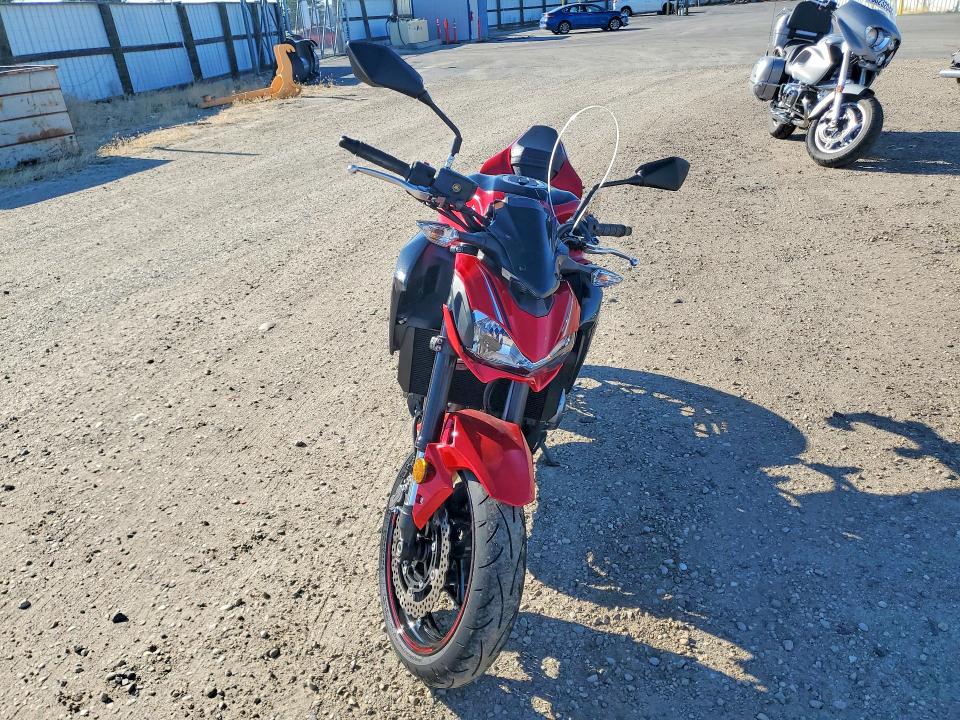 61116276 :رقم المزاد ، JKAZR2B11JA006958 vin ، 2018 Kawasaki Zr900 مزاد بيع