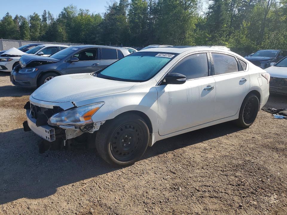 62140746 :رقم المزاد ، 1N4AL3AP1FN390195 vin ، 2015 Nissan Alitma مزاد بيع