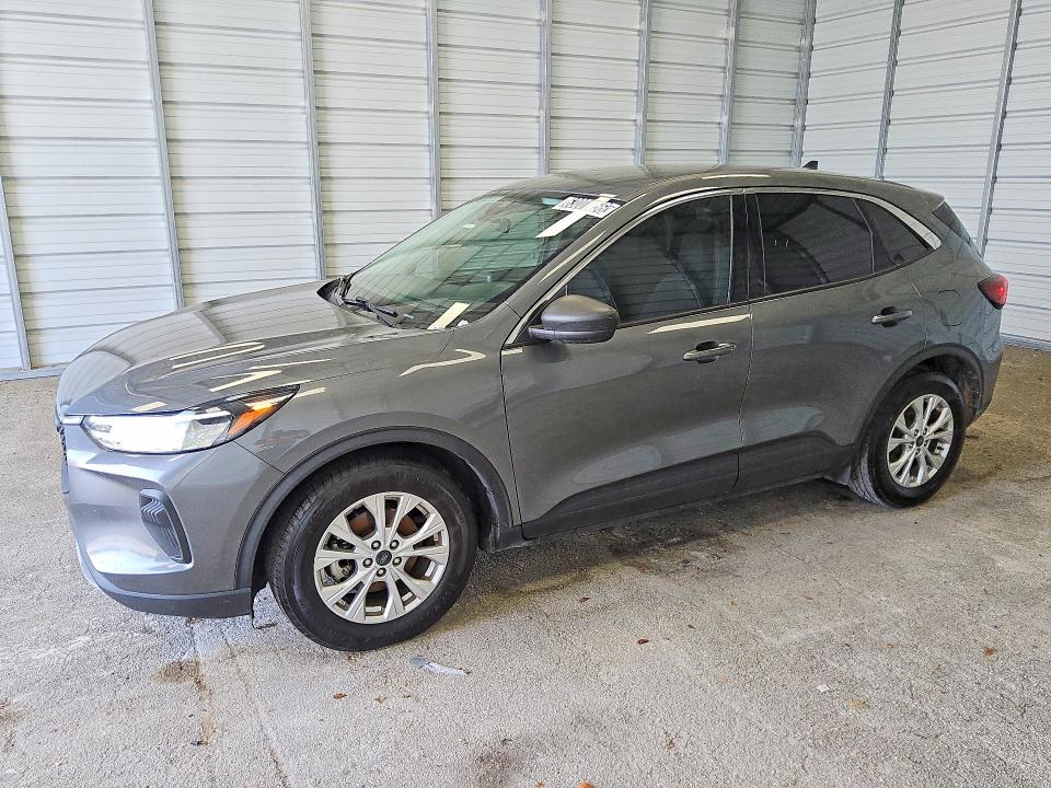 63001156 :رقم المزاد ، 1FMCU0GN2PUA12958 vin ، 2023 Ford Escape مزاد بيع