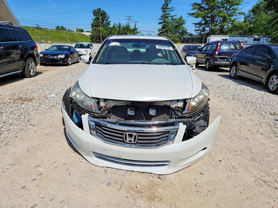 60888396 :رقم المزاد ، 5KBCP3F89AB014037 vin ، 2010 Honda Accord مزاد بيع