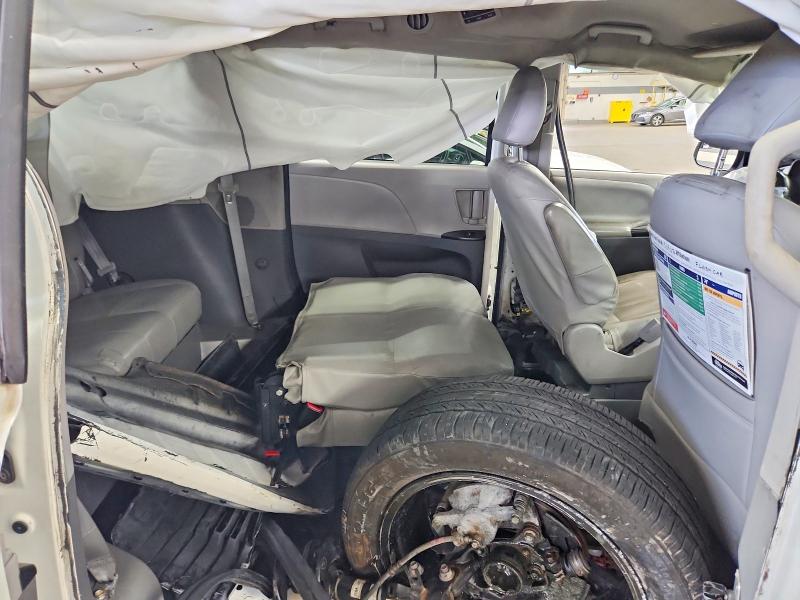 65775266 :رقم المزاد ، 5TDZZ3DC3LS036785 vin ، 2020 Toyota Sienna مزاد بيع