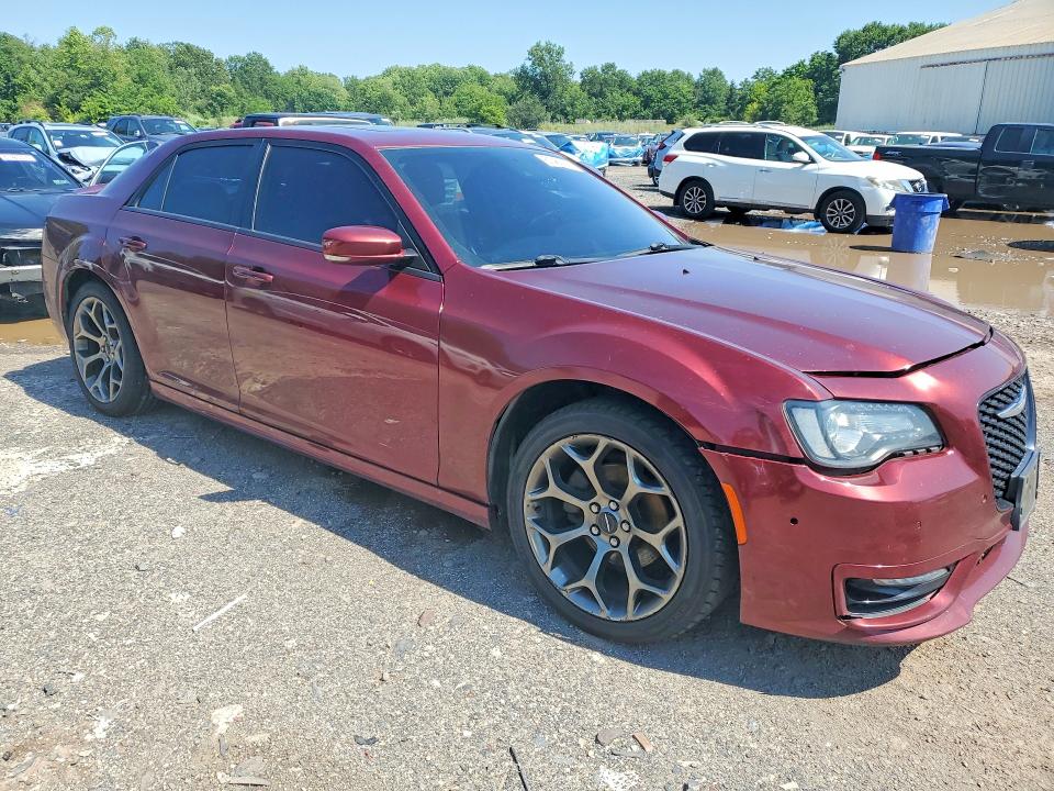 61482016 :رقم المزاد ، 2C3CCABG7JH296091 vin ، 2018 Chrysler 300 مزاد بيع