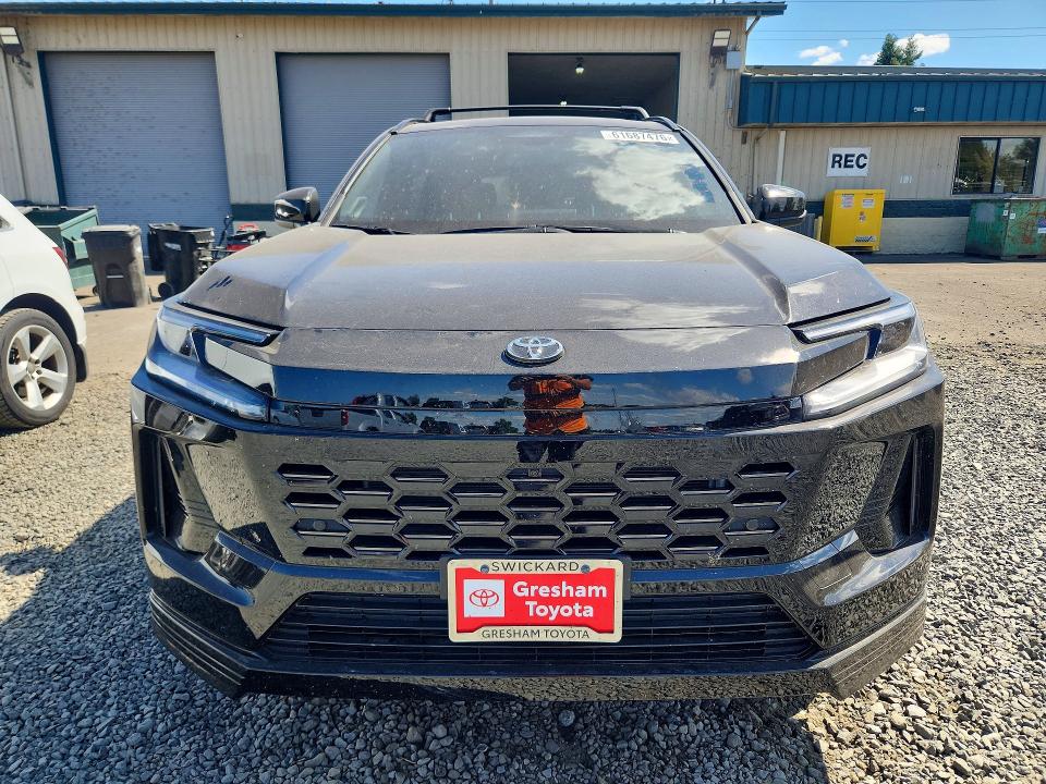 Продажа на аукционе авто 2026 Toyota Rav4 Plug-in Hybrid, vin: JTM7ERAV4TJ007966, номер лота: 61687476