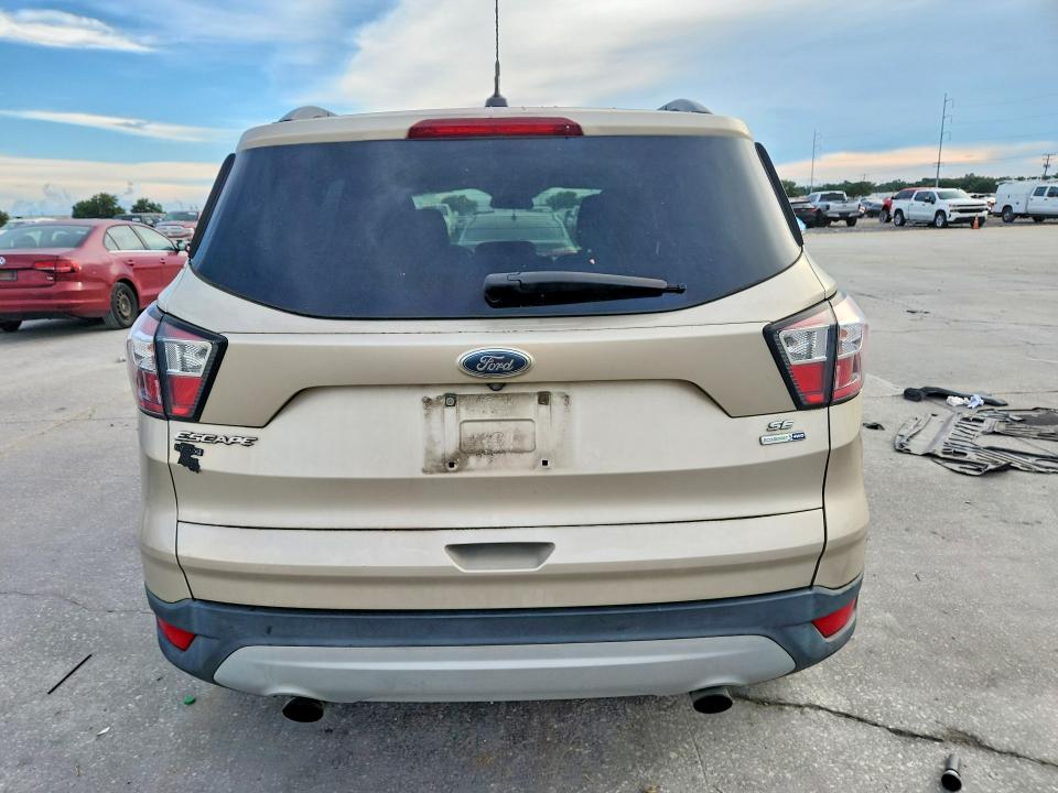 2018 Ford Escape მანქანა იყიდება აუქციონზე, vin: 1FMCU9GD8JUA66378, აუქციონის ნომერი: 60143116