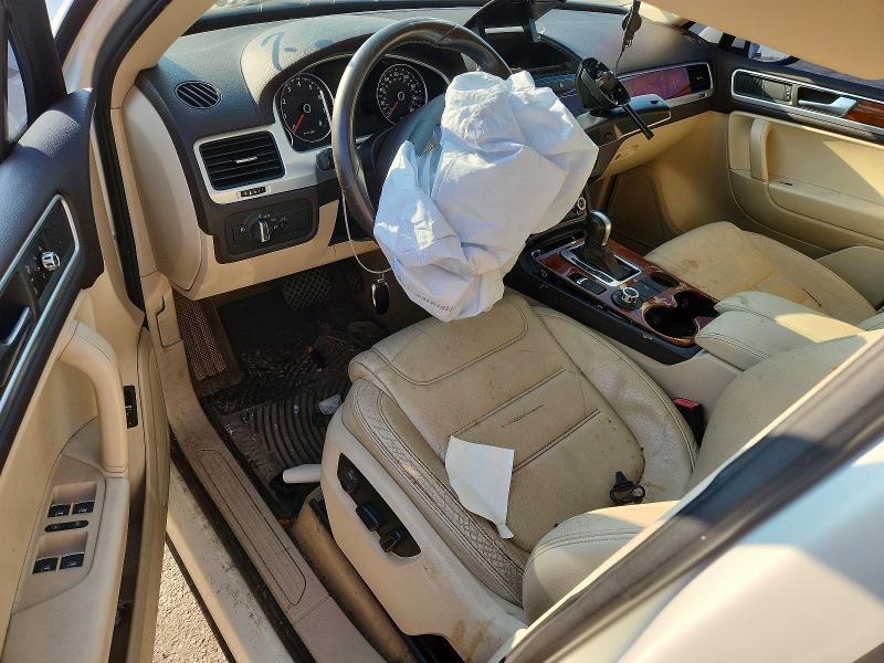 62747736 :رقم المزاد ، WVGFF9BP8CD005379 vin ، 2012 Volkswagen Touareg مزاد بيع