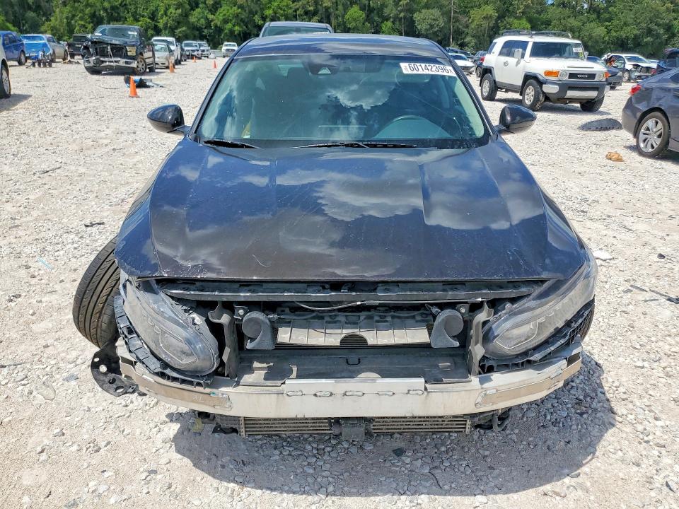Продажа на аукционе авто 2018 Honda Accord, vin: 1HGCV1F19JA136502, номер лота: 60142396