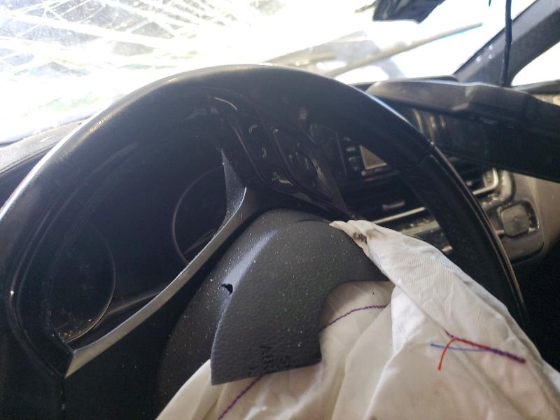 60126826 :رقم المزاد ، NMTKHMBX6JR040762 vin ، 2018 Toyota C-hr مزاد بيع