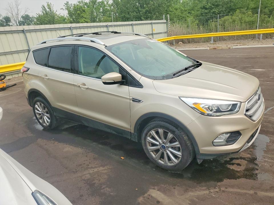 Продаж на аукціоні авто 2017 Ford Escape, vin: 1FMCU9J96HUD47464, номер лоту: 60702226