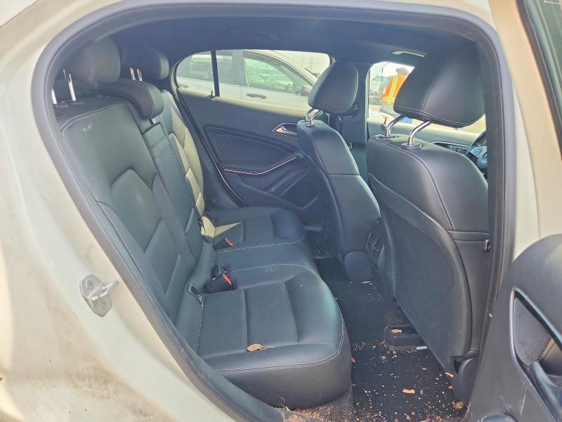 61077726 :رقم المزاد ، WDCTG4GB8HJ304488 vin ، 2017 Mercedes-benz Gla مزاد بيع