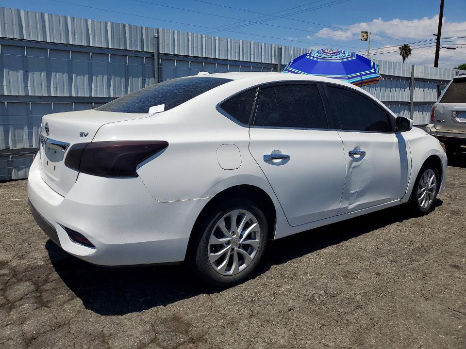 Продажа на аукционе авто 2018 Nissan Sentra, vin: 3N1AB7AP9JL624096, номер лота: 61057666