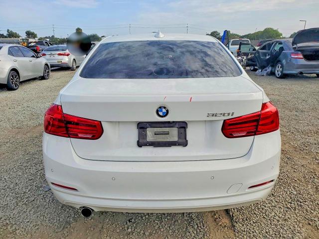 Aukcja sprzedaży 2018 Bmw 320, vin: WBA8E1G53JNU92150, numer aukcji: 61321006
