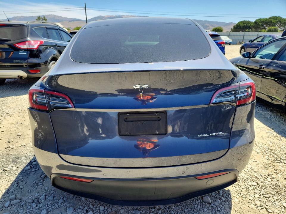 Продажа на аукционе авто 2022 Tesla Model Y, vin: 7SAYGAEE4NF391352, номер лота: 59854346
