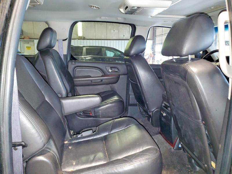 61355796 :رقم المزاد ، 1GYS4JEF5BR147245 vin ، 2011 Cadillac Escalade مزاد بيع