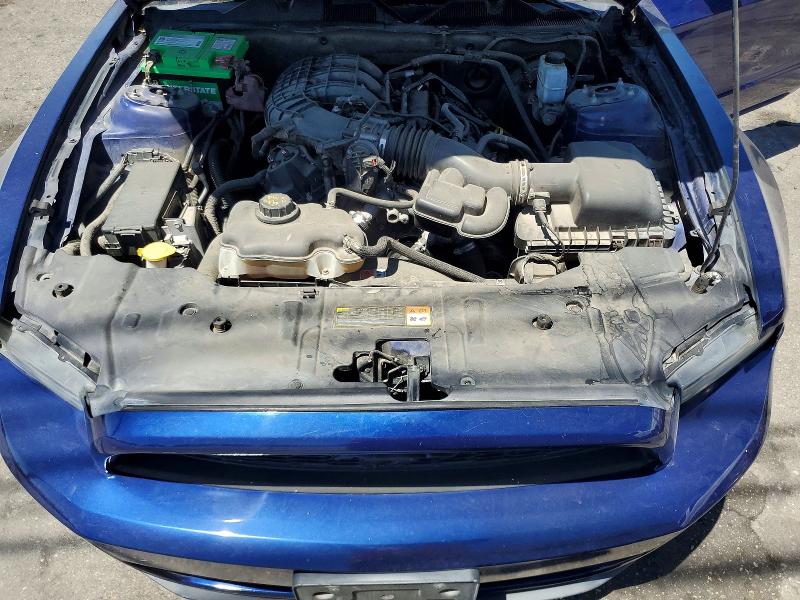 63335756 :رقم المزاد ، 1ZVBP8AM2D5282118 vin ، 2013 Ford Mustang مزاد بيع