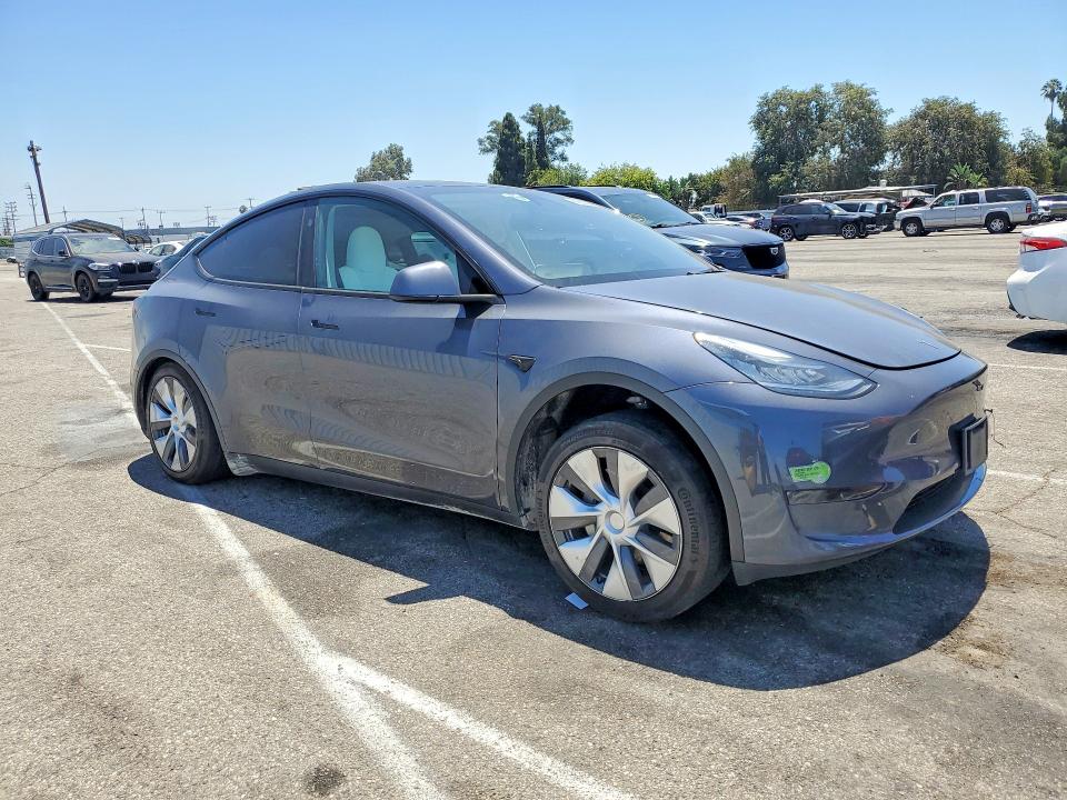 60650306 :رقم المزاد ، 7SAYGDEE8PA153151 vin ، 2023 Tesla Model Y مزاد بيع