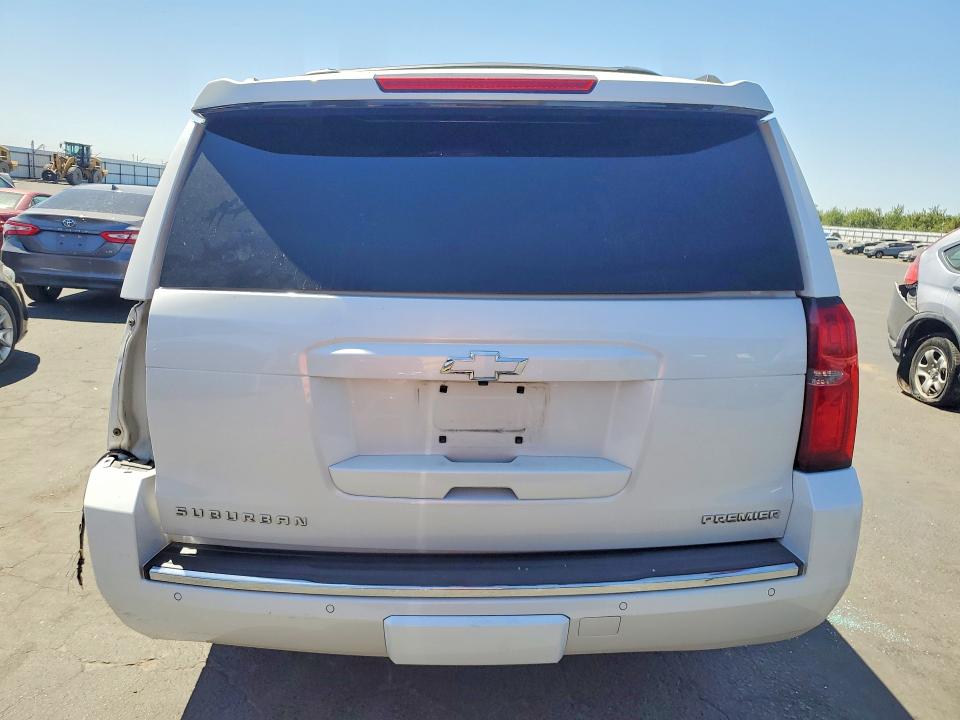 Продаж на аукціоні авто 2019 Chevrolet Suburban, vin: 1GNSKJKJ4KR400521, номер лоту: 62653006