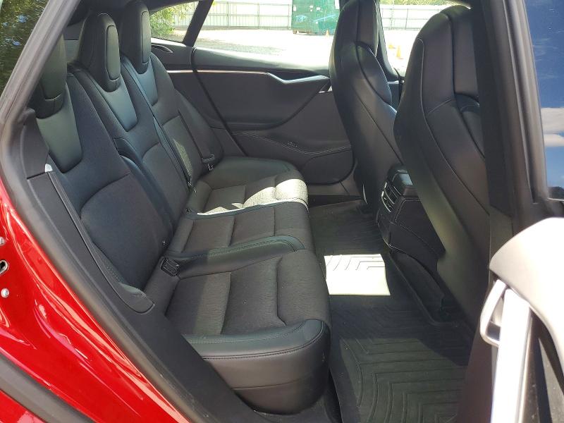 59852986 :رقم المزاد ، 5YJSA1E29JF240012 vin ، 2018 Tesla Model S مزاد بيع