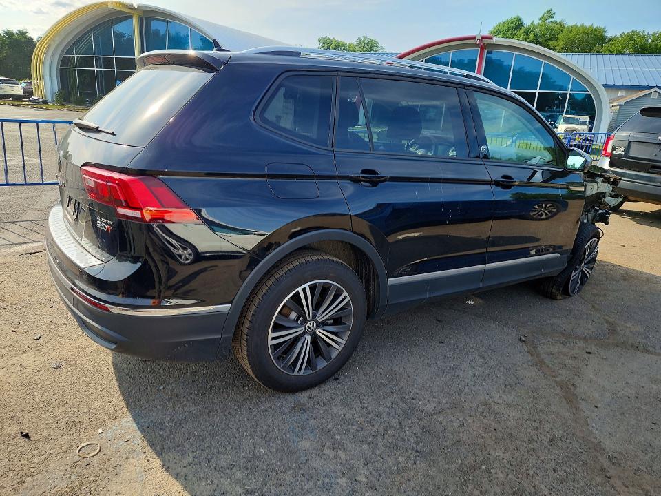 62643096 :رقم المزاد ، 3VV5B7AX7RM212913 vin ، 2024 Volkswagen Tiguan مزاد بيع