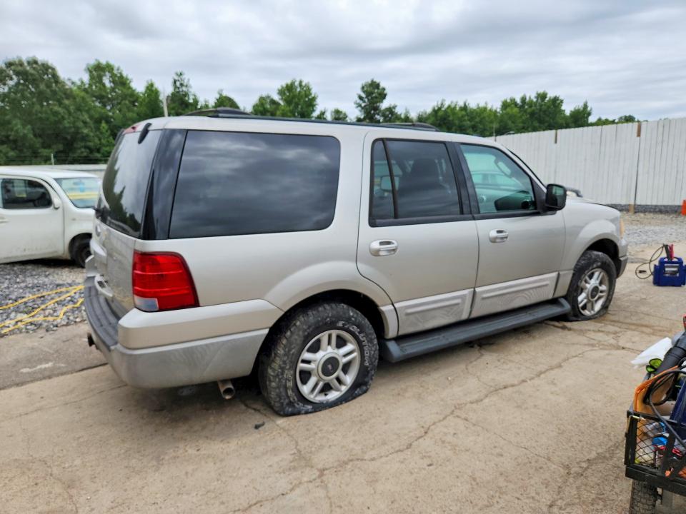 2003 Ford Expedition მანქანა იყიდება აუქციონზე, vin: 1FMRU15W23LA61069, აუქციონის ნომერი: 62408526