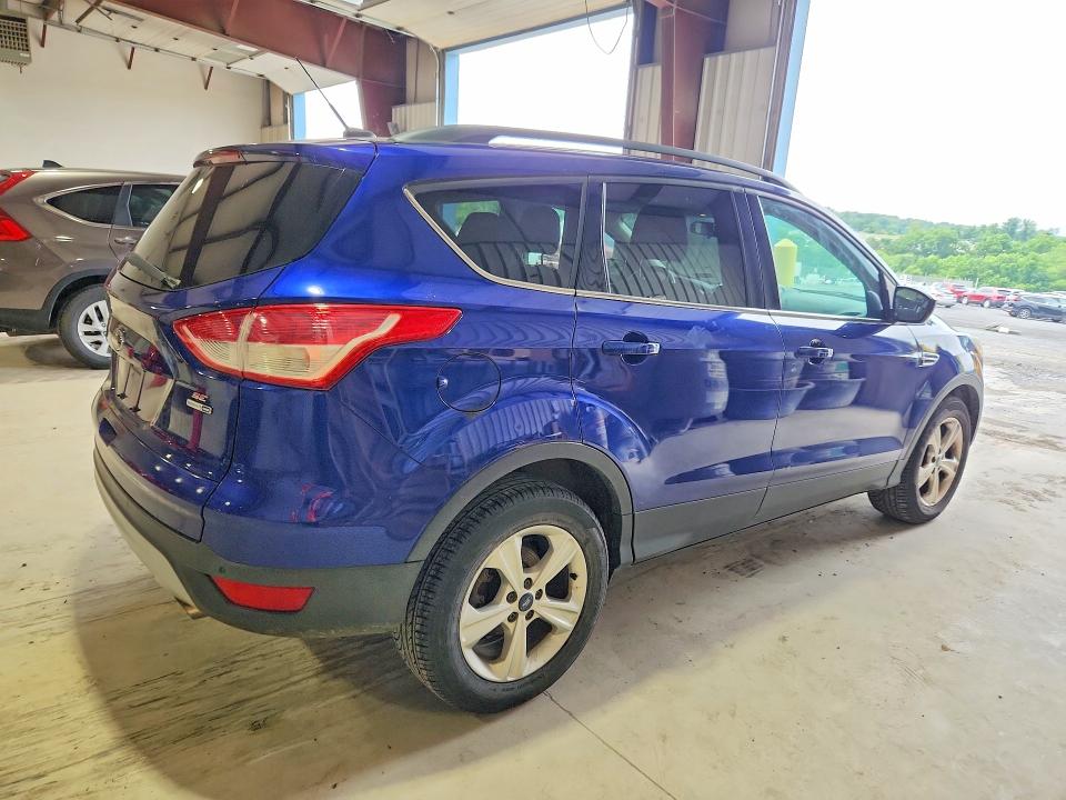 Продажа на аукционе авто 2016 Ford Escape, vin: 1FMCU9GXXGUB04227, номер лота: 60330586