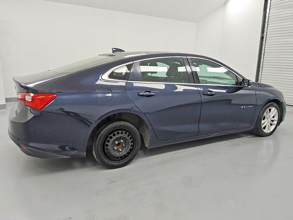 Продаж на аукціоні авто 2018 Chevrolet Malibu, vin: 1G1ZD5ST1JF204829, номер лоту: 61765406