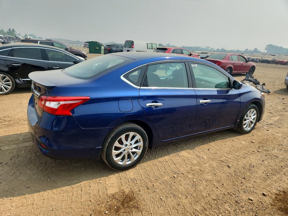 Продажа на аукционе авто 2018 Nissan Sentra, vin: 3N1AB7AP6JY217596, номер лота: 60647456