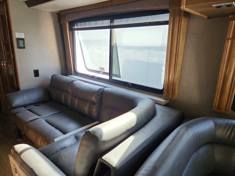 Продаж на аукціоні авто 2019 Freightliner Chassis, vin: 4UZACGFC1KCKS6809, номер лоту: 61378326
