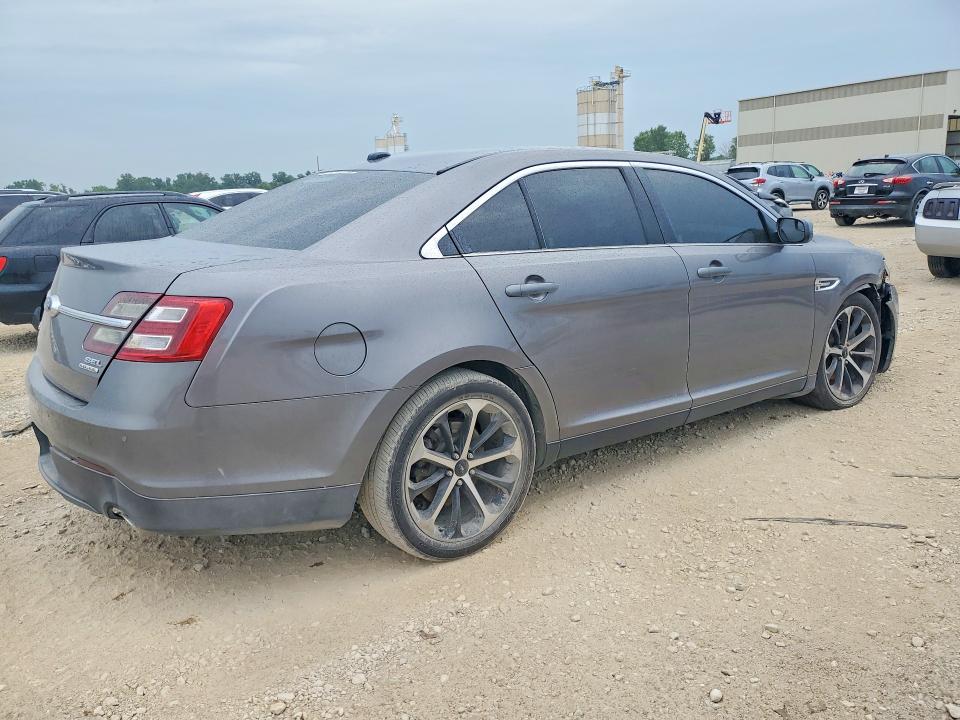 2014 Ford Taurus მანქანა იყიდება აუქციონზე, vin: 1FAHP2E83EG130710, აუქციონის ნომერი: 62274206