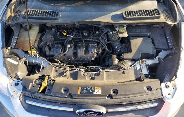 61640986 :رقم المزاد ، 1FMCU0J9XFUA46771 vin ، 2015 Ford Escape مزاد بيع