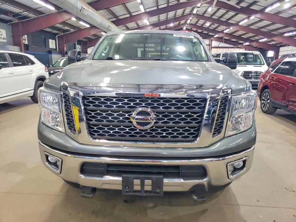 2018 Nissan Titan Xd მანქანა იყიდება აუქციონზე, vin: 1N6AA1F38JN528752, აუქციონის ნომერი: 61051996