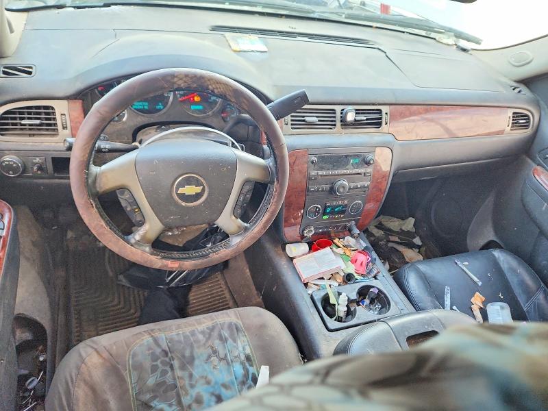 Продаж на аукціоні авто 2014 Chevrolet Suburban, vin: 1GNSCJE04ER121302, номер лоту: 61899166