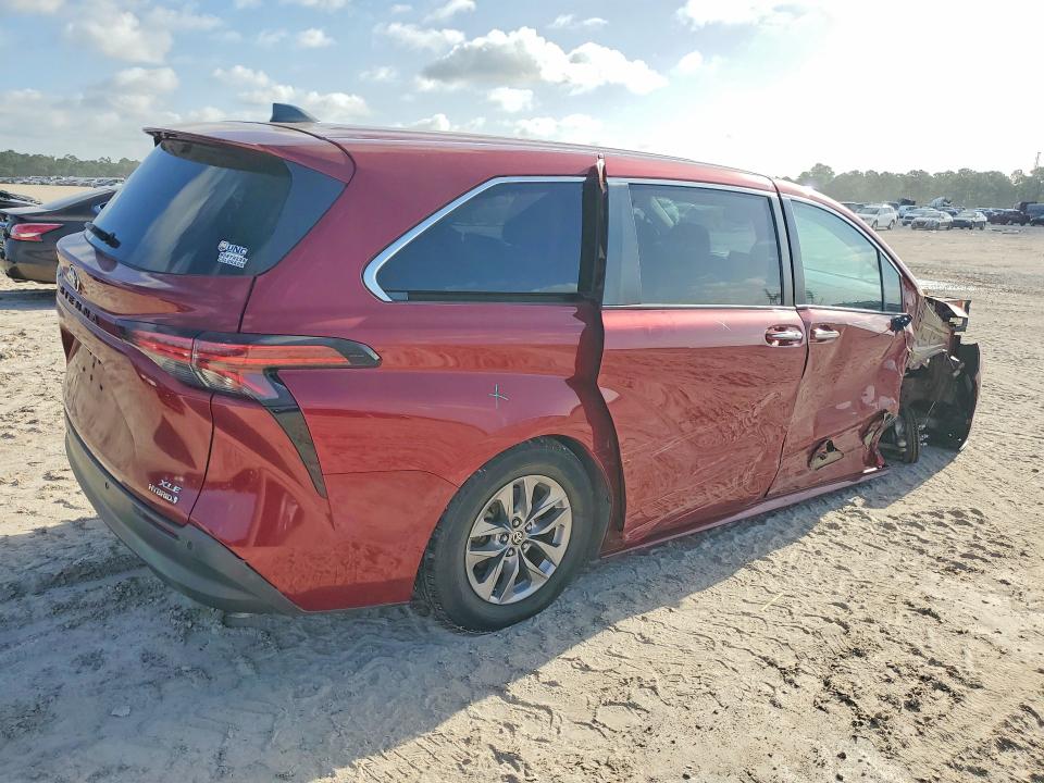 2022 Toyota Sienna მანქანა იყიდება აუქციონზე, vin: 5TDYRKEC0NS076250, აუქციონის ნომერი: 62673056