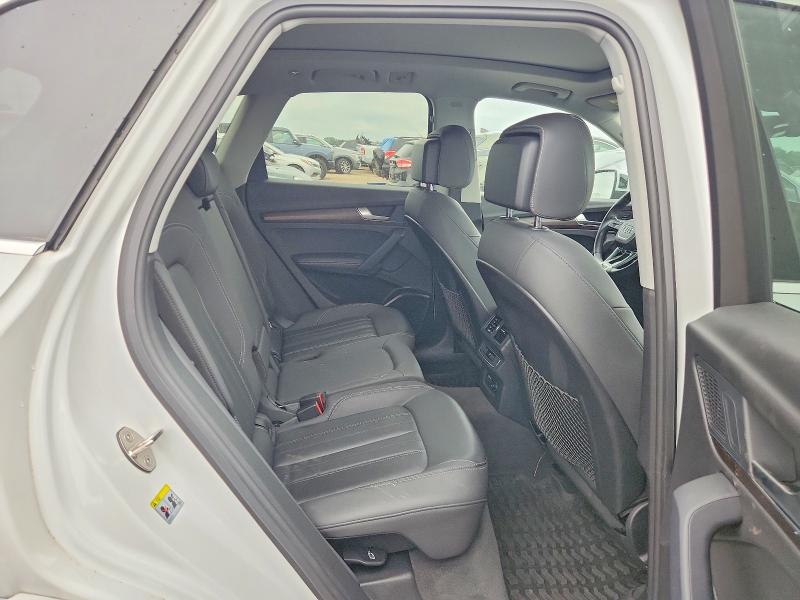 Продаж на аукціоні авто 2021 Audi Q5, vin: WA1BAAFY7M2073606, номер лоту: 63338876
