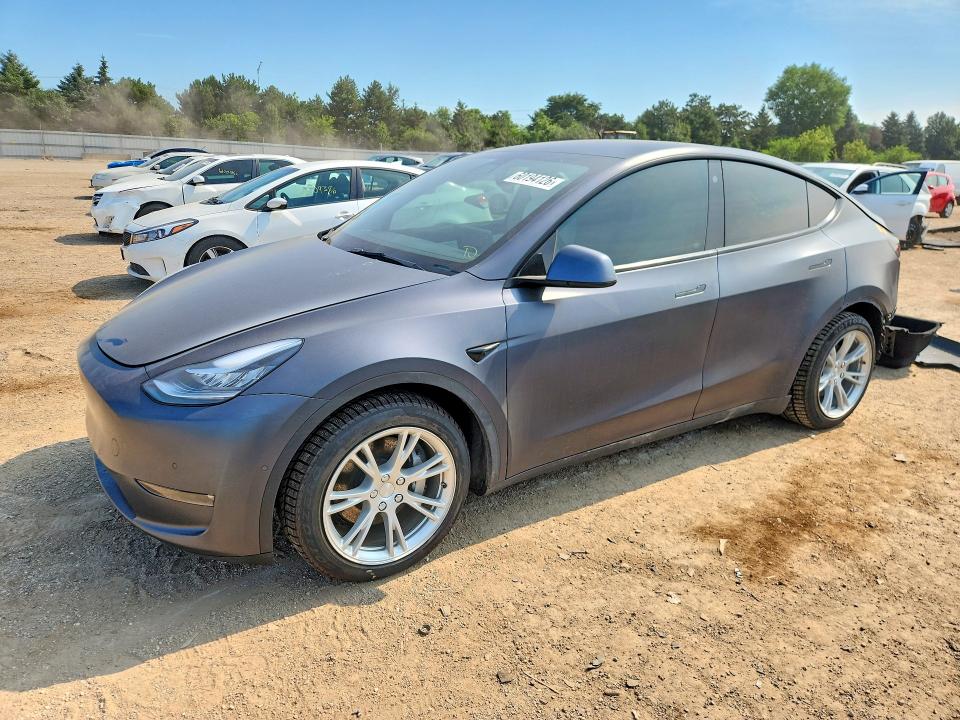 60194126 :رقم المزاد ، 5YJYGAEE0MF228239 vin ، 2021 Tesla Model  Y مزاد بيع