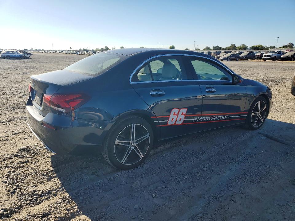 59670376 :رقم المزاد ، W1K3G4EB9NJ326154 vin ، 2022 Mercedes-benz A مزاد بيع