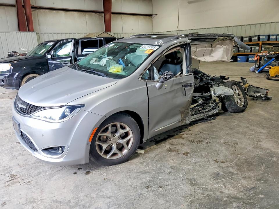 Продажа на аукционе авто 2018 Chrysler Pacifica, vin: 2C4RC1GG8JR226267, номер лота: 59769576