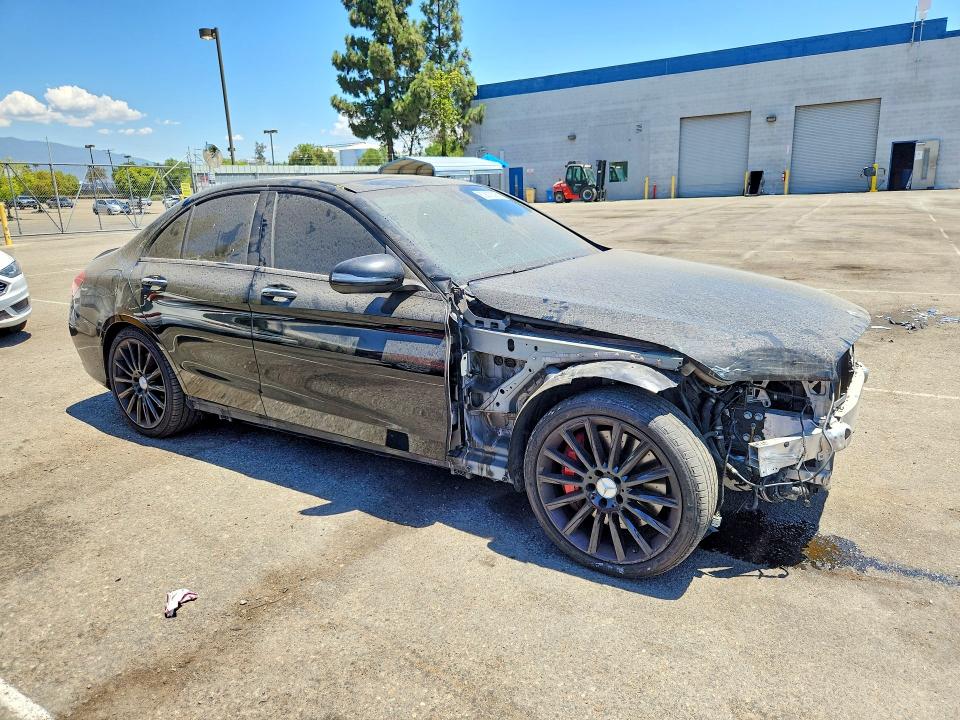 60872506 :رقم المزاد ، 55SWF6EB4JU267164 vin ، 2018 Mercedes-benz C مزاد بيع