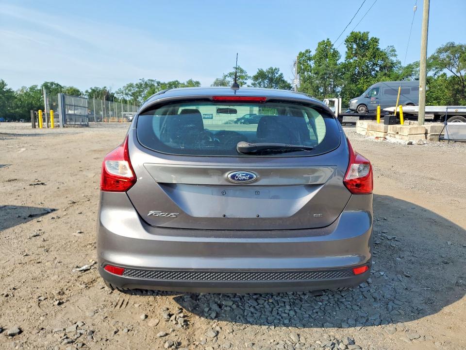 60992836 :رقم المزاد ، 1FADP3K2XEL252282 vin ، 2014 Ford Focus مزاد بيع