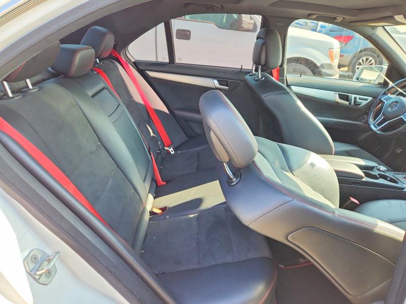 61958876 :رقم المزاد ، WDDGF8AB0DR253077 vin ، 2013 Mercedes-benz C مزاد بيع