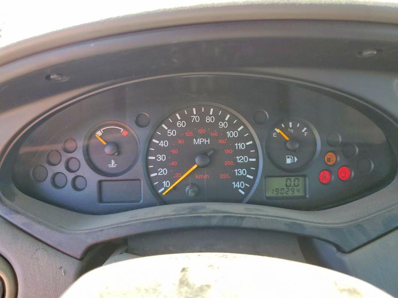 2002 Ford Focus მანქანა იყიდება აუქციონზე, vin: 1FAFP36372W150699, აუქციონის ნომერი: 85968255