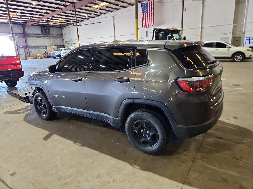 59591916 :رقم المزاد ، 3C4NJDAB0JT177176 vin ، 2018 Jeep Compass مزاد بيع