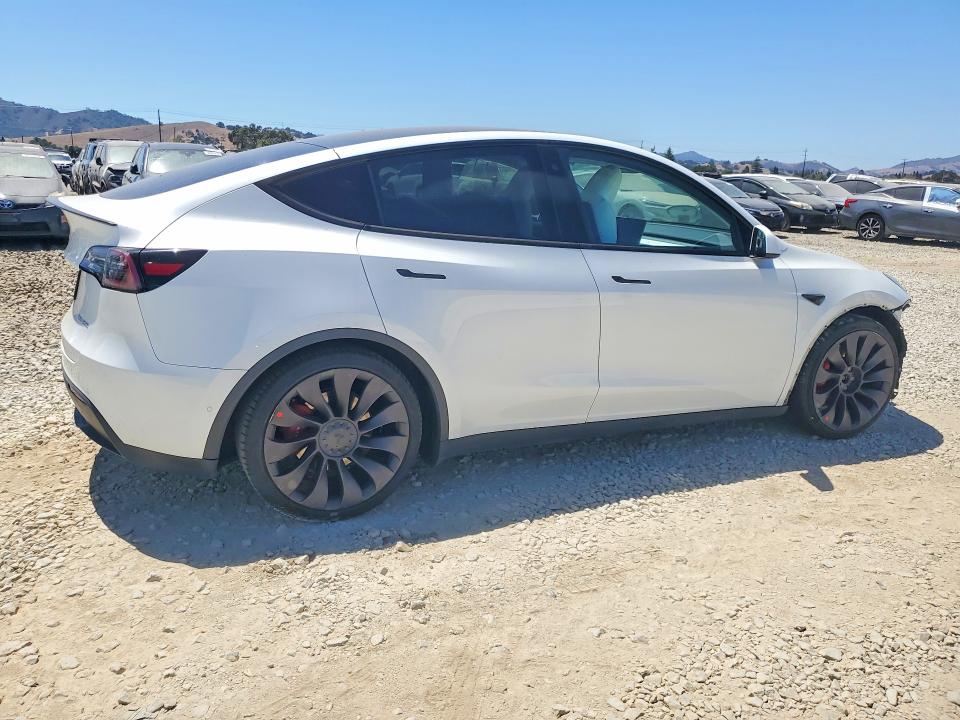 60081746 :رقم المزاد ، 5YJYGDEFXLF018806 vin ، 2020 Tesla Model Y مزاد بيع