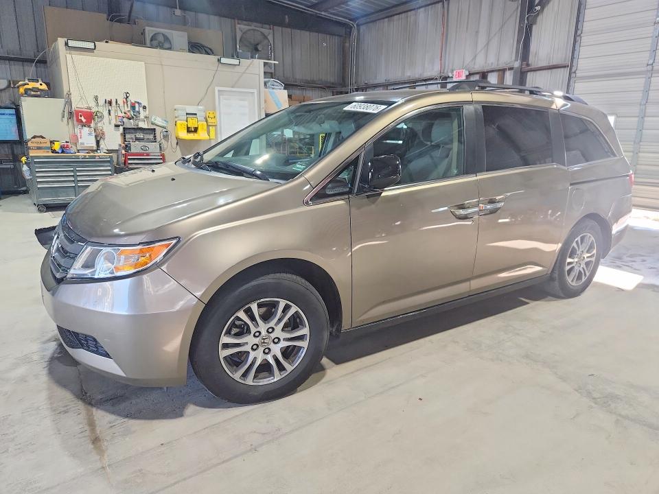 60938076 :رقم المزاد ، 5FNRL5H47CB099571 vin ، 2012 Honda Odyssey مزاد بيع