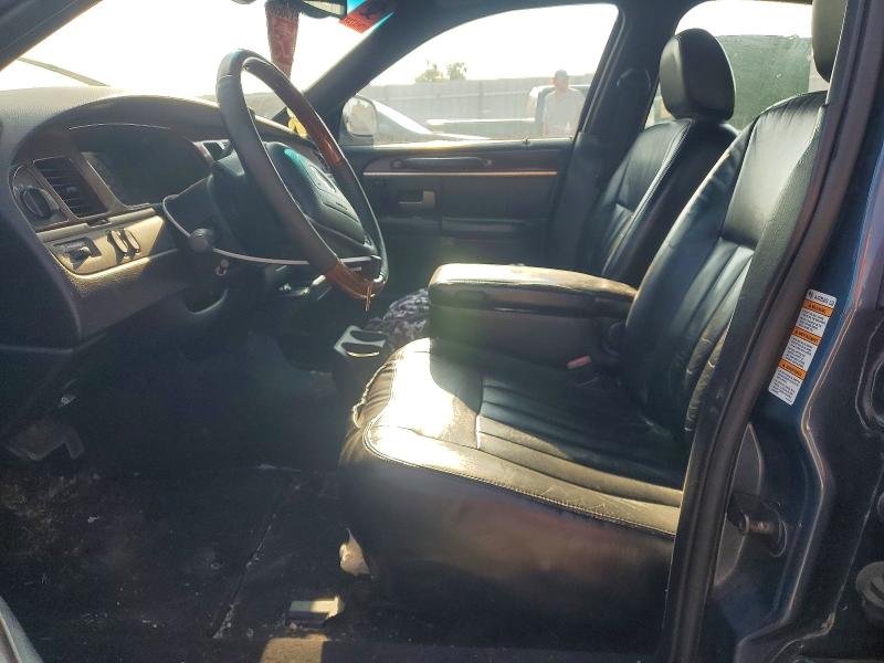 Продажа на аукционе авто 2003 Lincoln Town Car, vin: 1LNHM82W93Y627658, номер лота: 60756816