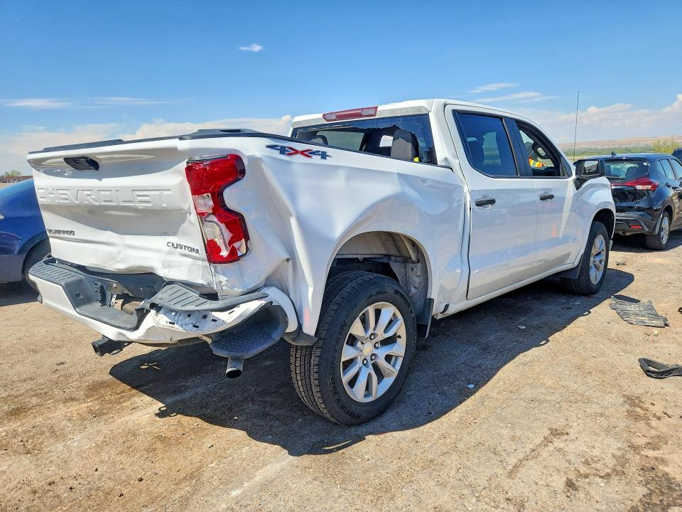 59121326 :رقم المزاد ، 3GCPYBEH5MG176092 vin ، 2021 Chevrolet Silverado مزاد بيع