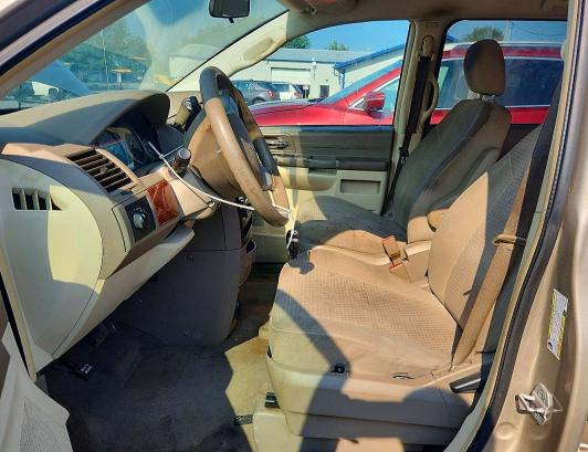 Auction sale of the 2008 Chrysler Town & Country, vin: 2A8HR44HX8R743386, lot number: 62067136