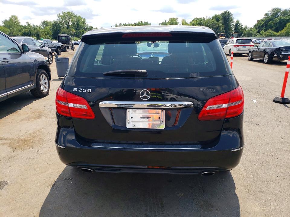 62796196 :رقم المزاد ، WDDMH4EB8EJ187989 vin ، 2014 Mercedes-benz B250 مزاد بيع
