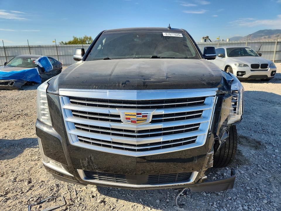 61677026 :رقم المزاد ، 1GYS4KKJ2GR113611 vin ، 2016 Cadillac Escalade مزاد بيع